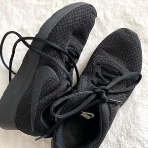Black Nike Sneakers